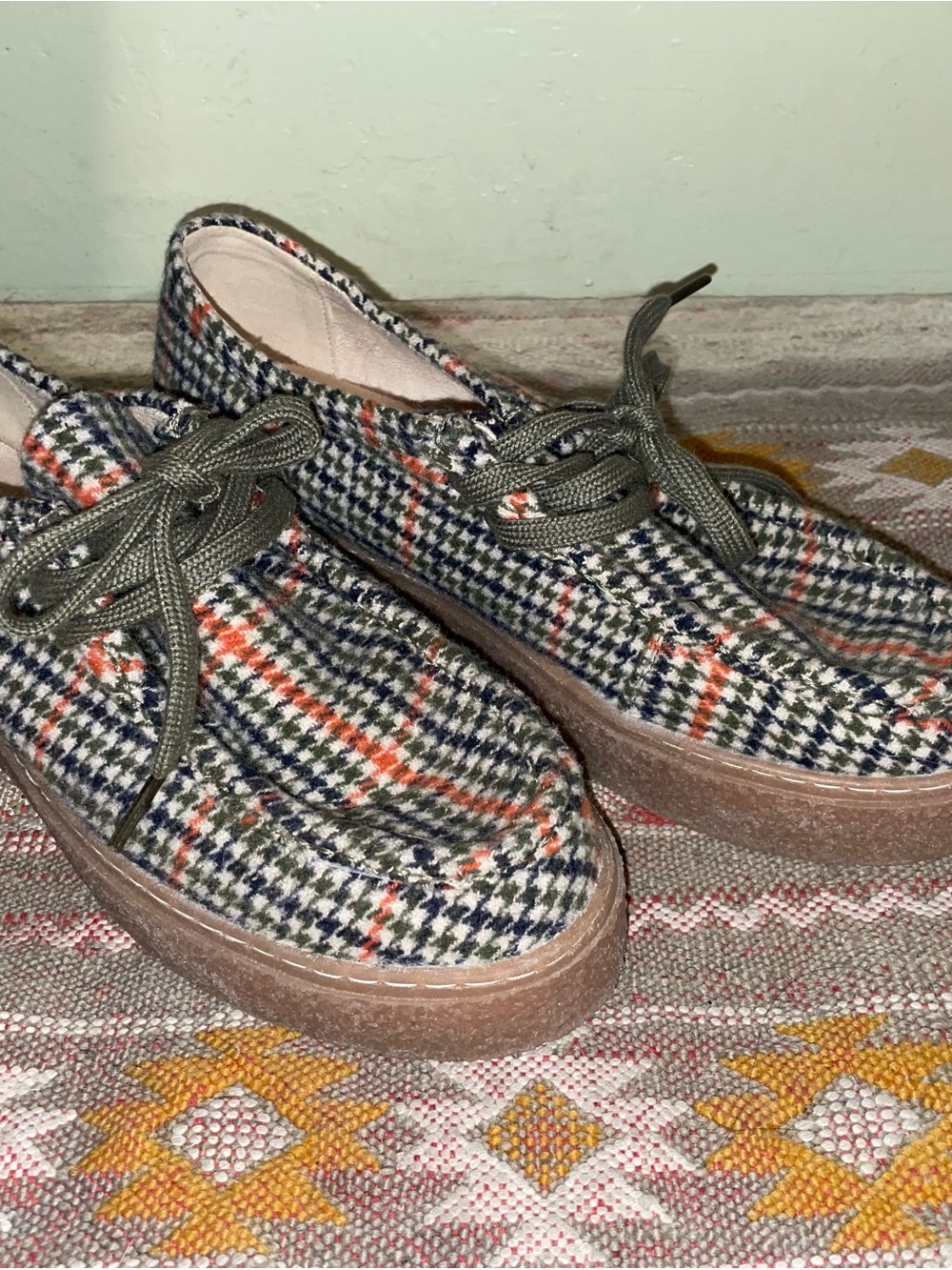 Hush Puppies Plaid Womens’s Lace-Up Sneakers in Green, Navy, Orange and Brown